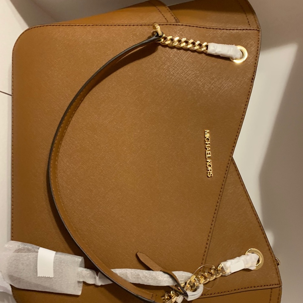 Michael Kors Jet set travel bag